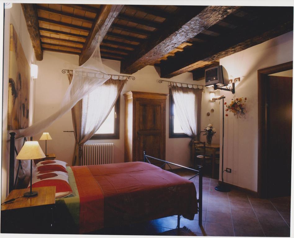 Agriturismo Calderino ファエンツァ エクステリア 写真
